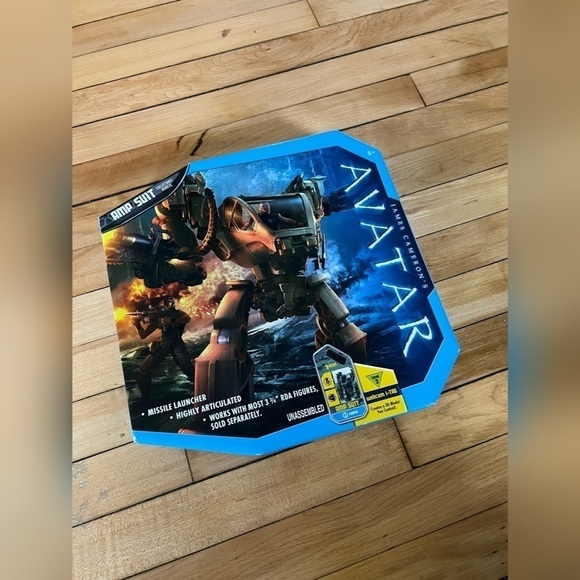 James Cameron's Avatar Combat Vehicle AMP Suit Action Figure Set Model  NEW - Picture 1 of 10